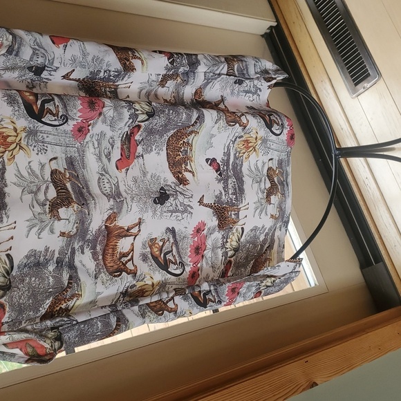 Philosophy Unique and Colorful Floral & Animal Print Sleeveless Sz S Top Blouse - Picture 3 of 11